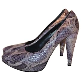 Stuart Weitzman Purple Python Leather Pumps Dark purple