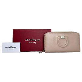 Salvatore Ferragamo Vintage Ferragamo Leather Zip Wallet Cream Gold Beige