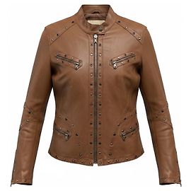 Giacca in pelle Rizal marrone con dettagli di occhielli e borchie e zip frontale Marrone