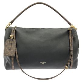 Louis Vuitton Leather Shoulder Bag GM Black