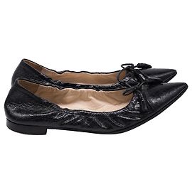 Prada Bow Pointed-Toe Ballet Flats in Black Leather Black