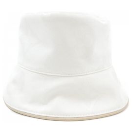 Chapéu Louis Vuitton M7163M Branco Bege