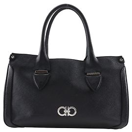 Sac à main Salvatore Ferragamo Gancini Saffiano Noir