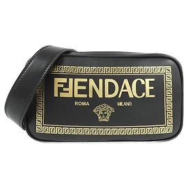 Bolsa de ombro em couro de bezerro Fendi Preto