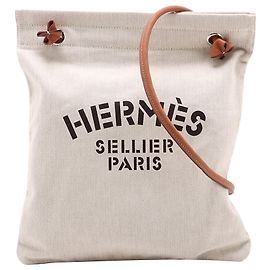 Hermès Beige Toile Aline Grooming Bag MM Beige