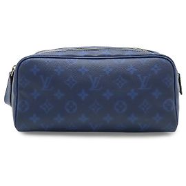 Clutch Louis Vuitton Taigarama Dopp Kit Azul