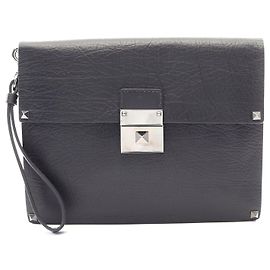 Valentino Garavani Pochette en cuir Valentino Rockstud Noir
