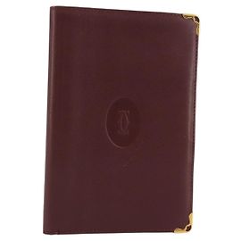 CARTIER Must Line Passport Case Leather Bordeaux Gold Auth am11743A Golden Dark red