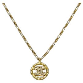 Colar redondo com marca Coco da Chanel Dourado