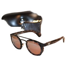 Moncler sunglasses Brown