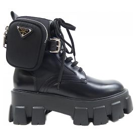 Stivaletti in pelle Prada 1T255M RE-NYLON Nero