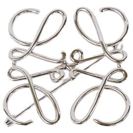 Loewe Anagram Brosche aus Silber Silber