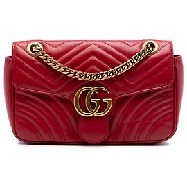 Bolsa de ombro Gucci Red Medium GG Marmont Matelasse em couro de bezerro Vermelho