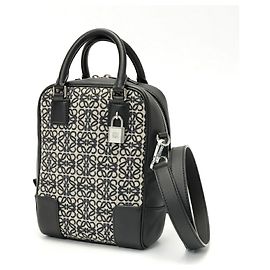 Loewe Amazona 15 Handbag in Navy Black Black