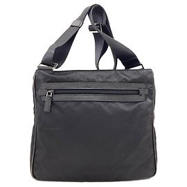 Bolsa de ombro em nylon preto Prada Preto