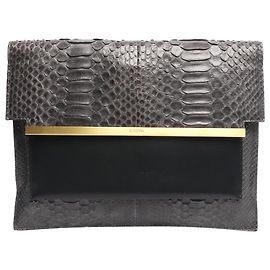 Autre Marque Graue Lederclutch mit Schlangenprägung Grau