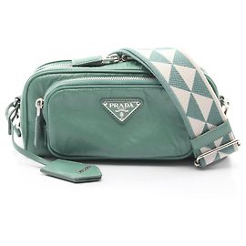 Bolsa de Ombro Prada Triangle Plate Verde