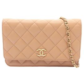 Bolsa de ombro Chanel Matelassé em couro bege Bege