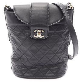 Borsa a tracolla Chanel Matelassé in pelle nera Nero