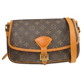 Louis Vuitton Sologne Monogram Canvas Castaño