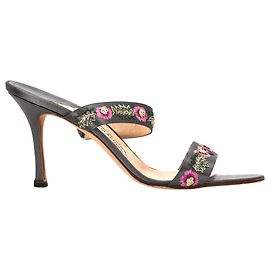 Manolo Blahnik Bestickte Mules mit Absatz aus schwarzem Satin Schwarz