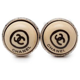 Orecchini tondi Chanel Coco Mark Argento Beige