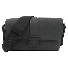 Bolso Messenger Louis Vuitton Taurillon Monogram S Cape Negro