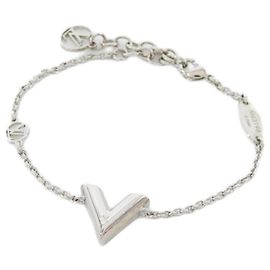 Pulsera Essential V Charm Louis Vuitton Plata