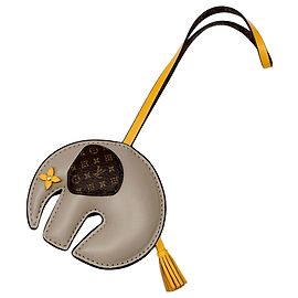 Charm para Bolsa Louis Vuitton Monogram Marrom Bege Taupe