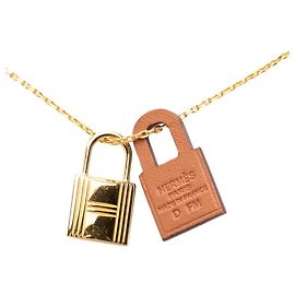 Hermès Colar com pingente de corrente Hermes O'Kelly PM Marrom Dourado