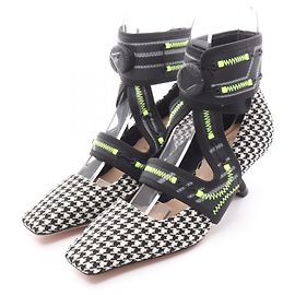 Stoff-Pumps Christian Dior × Roger Vivier Schwarz Weiß Grün