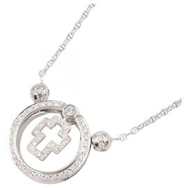 Colar Baraka Cross em Ouro Au750 e Diamantes Mikimoto Prata