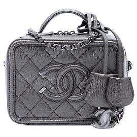 Vanity Case Chanel Gray Small Metallic Caviar CC Filigree Marron Gris anthracite