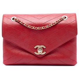 Chanel Red Small CC Chevron Calfskin Envelope Flap Roja