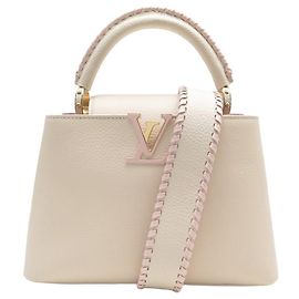NOVA BOLSA DE OMBRO LOUIS VUITTON CAPUCINES BB COURO CREME ROSA Cru