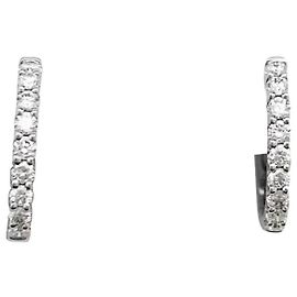 Autre Marque Pequeños pendientes de aro en oro blanco, diamantes. Otro