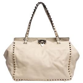 Valentino Bolsa de ombro em couro Rockstud cor creme Cru