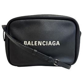 Balenciaga Schultertasche aus schwarzem Leder Schwarz