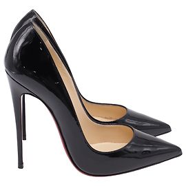 Christian Louboutin So Kate Pumps in Black Patent Leather Black