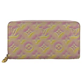 Carteira Zippy Louis Vuitton Rosa