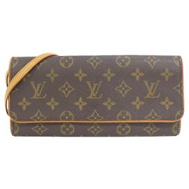 Louis Vuitton Monogram Pochette Twin GM Marron