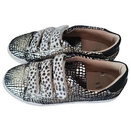 Autre Marque Vanessa Wu Metallic Leather Leopard Print Low-top Sneakers Black White Leopard print Gold hardware