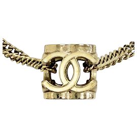 Collier Chanel A22K Gold CC Logo Cube Doré