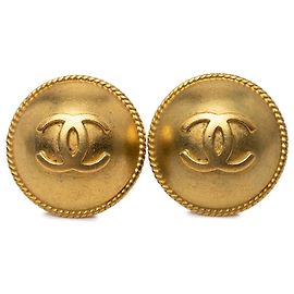 Orecchini Chanel Gold CC placcati oro tondi con clip D'oro