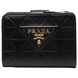 Carteira bifold Prada preta em couro de vitelo macio acolchoado com triângulo Preto
