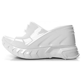 Givenchy Sandales compensées Marshmallow Blanc