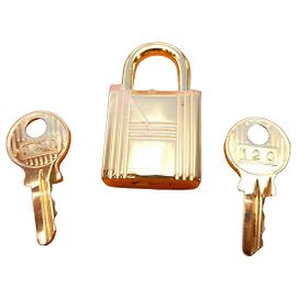 Cadenas Hermès doré et clés Doré