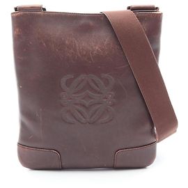 Bolsa de Ombro Loewe Anagram Marrom
