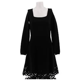 Red Valentino Robe noire fleurs ajourées sur le bas Noir