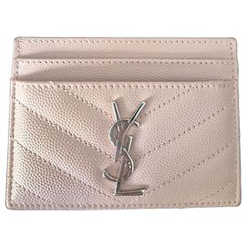 Tarjetero Saint Laurent Cassandre en cuero rosa Rosa